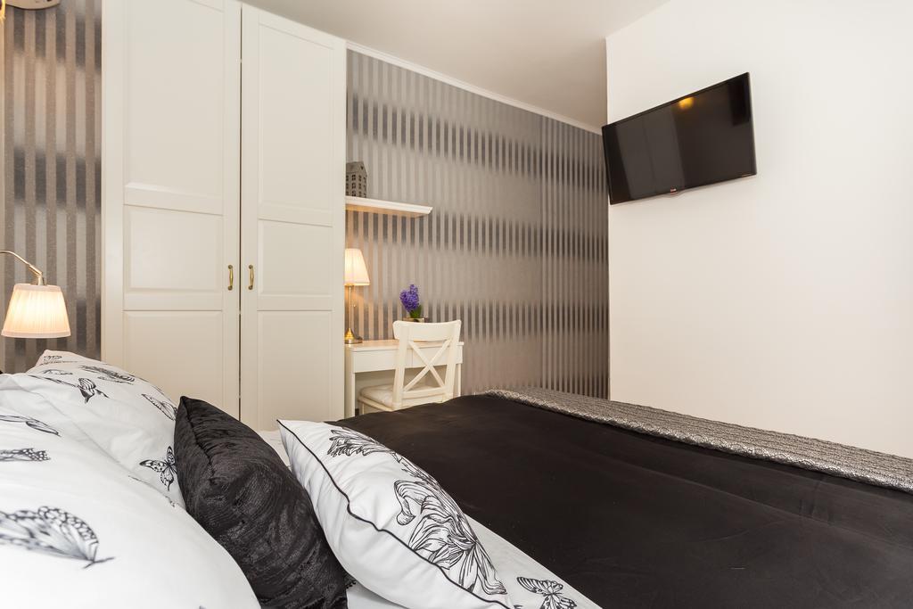 Guesthouse Marin สปลิท ภายนอก รูปภาพ